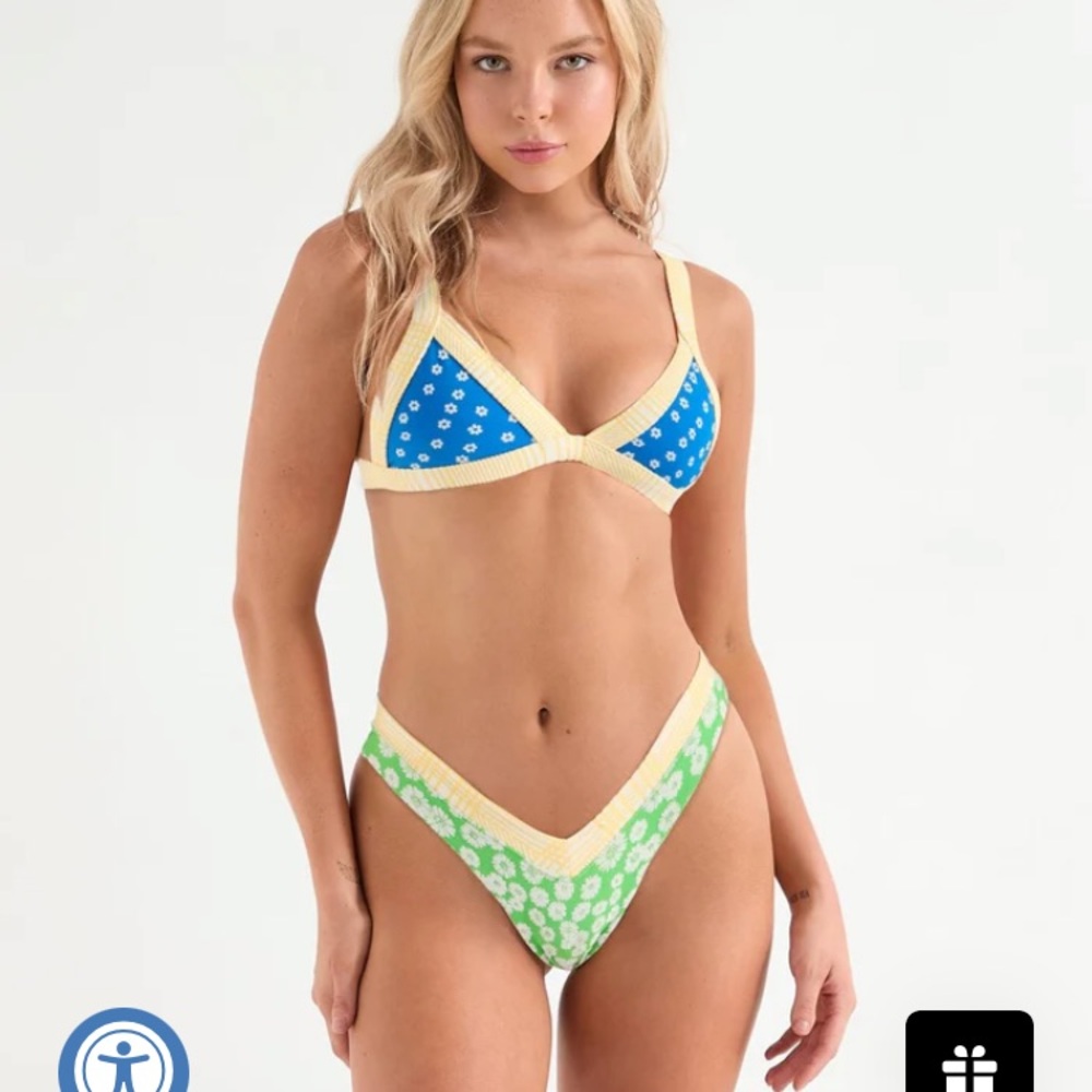 ISO Oneone Kameron Top in Freeport